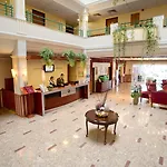 Palace 4*