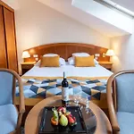 Palace Hotel 4*