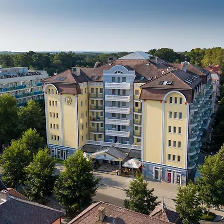 Otel Palace 4*