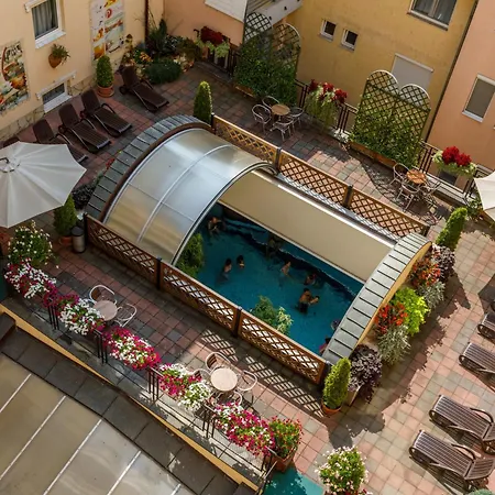 Palace Ξενοδοχείο