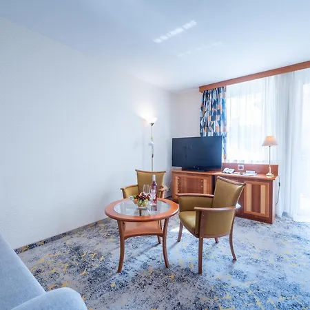 Palace Ξενοδοχείο 4*