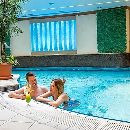 Palace Hotel 4*