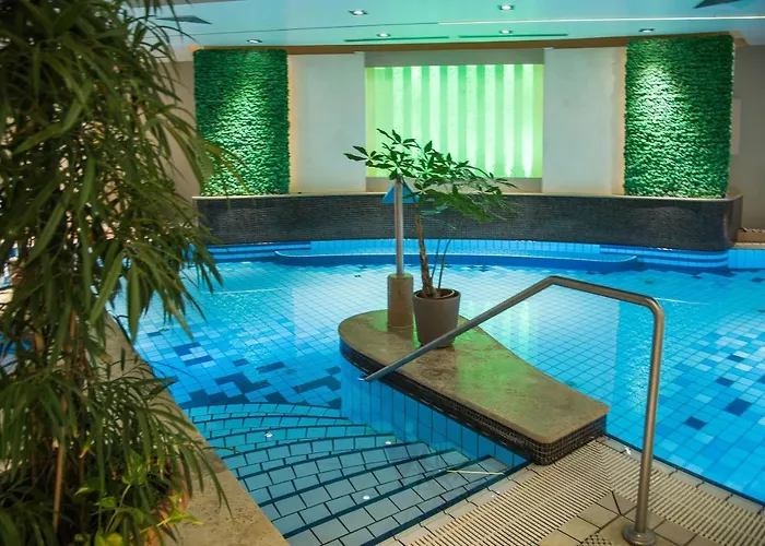 Palace Отель 4*